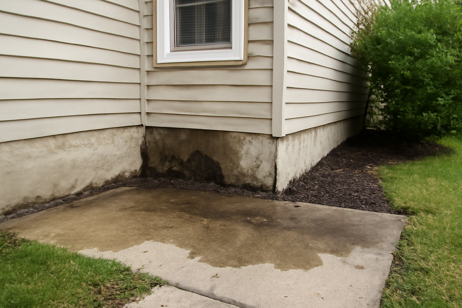 Concrete Water Damage Restoration in Raymore, MO